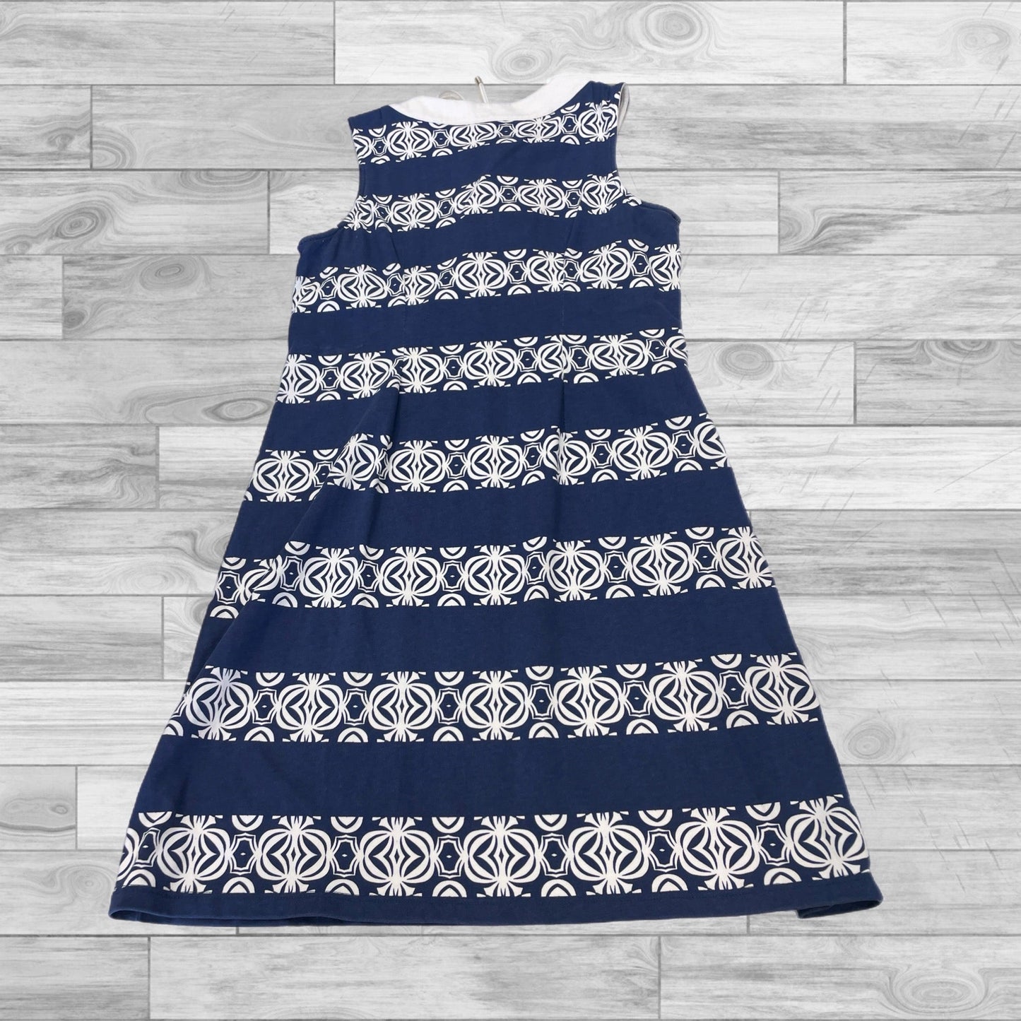 Dress Casual Short By Tommy Bahama In Blue & White, Size: S