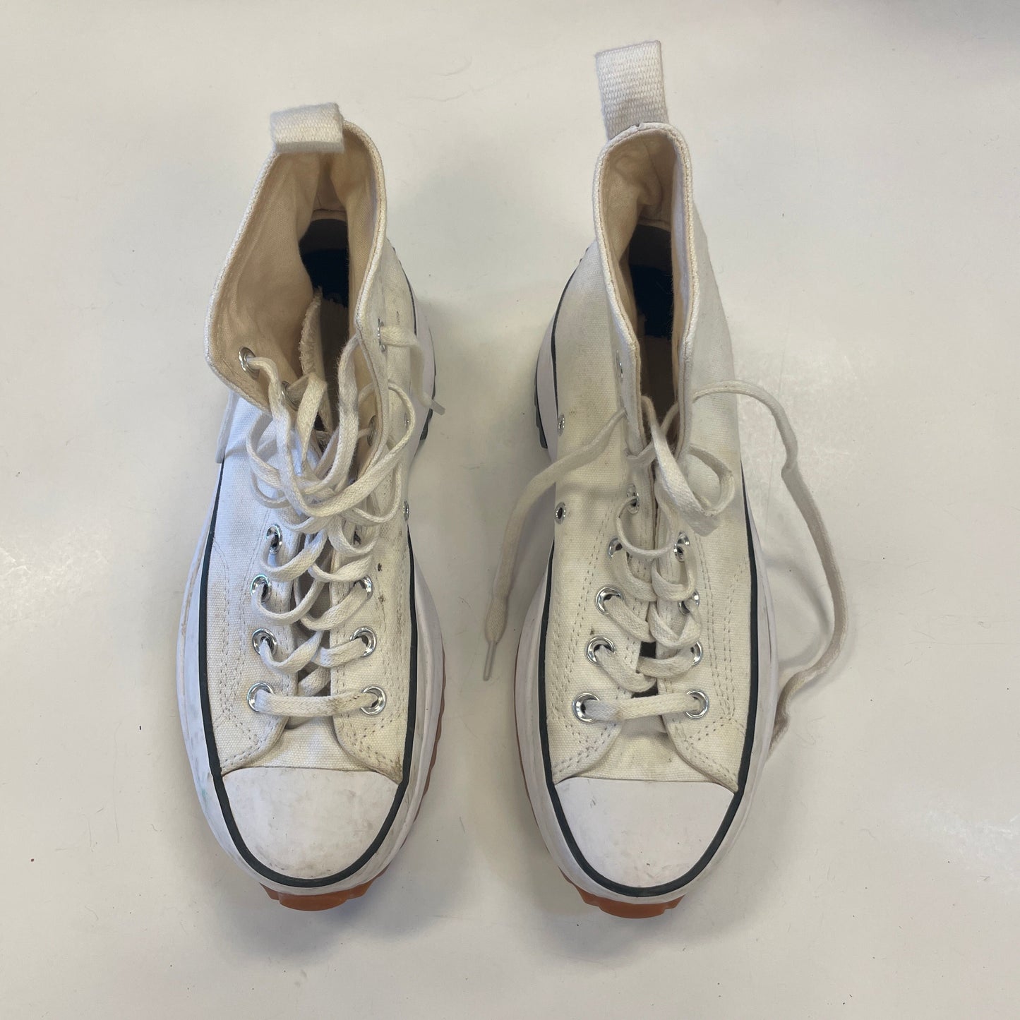 Shoes Sneakers By Converse In White, Size: 8.5