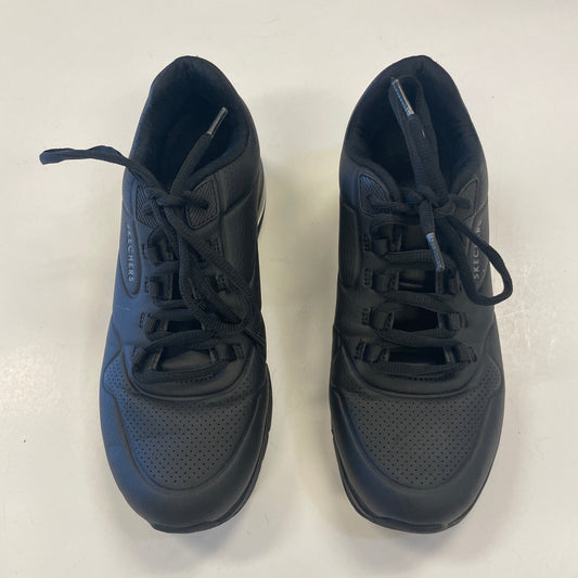 Shoes Sneakers By Skechers In Black, Size: 7