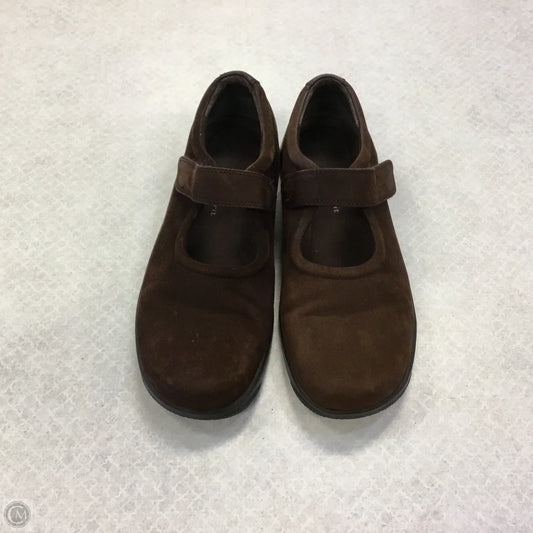 Shoes Flats By Easy Spirit In Brown, Size: 7.5