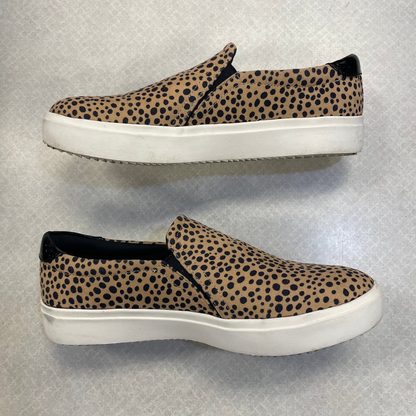 Shoes Sneakers By Dr Scholls In Animal Print, Size: 11