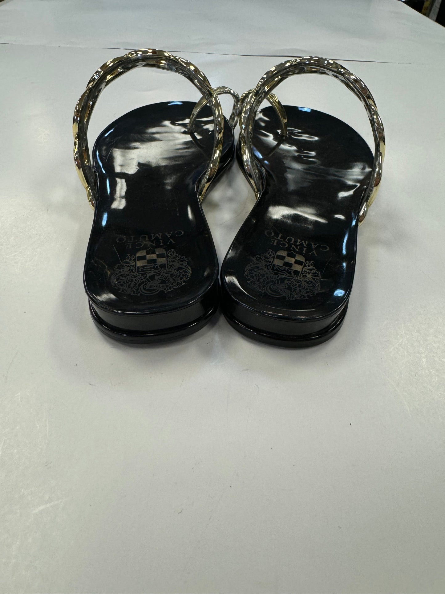 Sandals Flats By Vince Camuto In Black & Gold, Size: 7