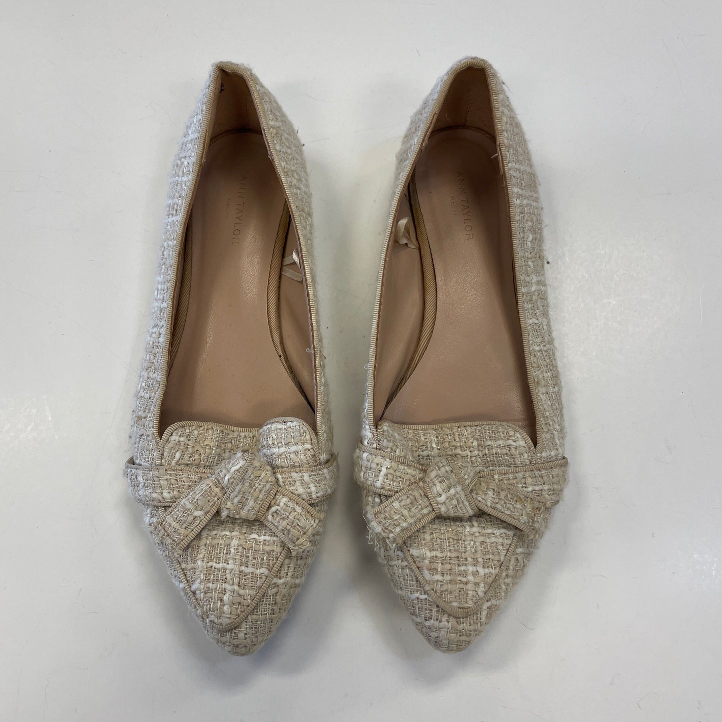 Shoes Flats By Ann Taylor In Beige, Size: 7