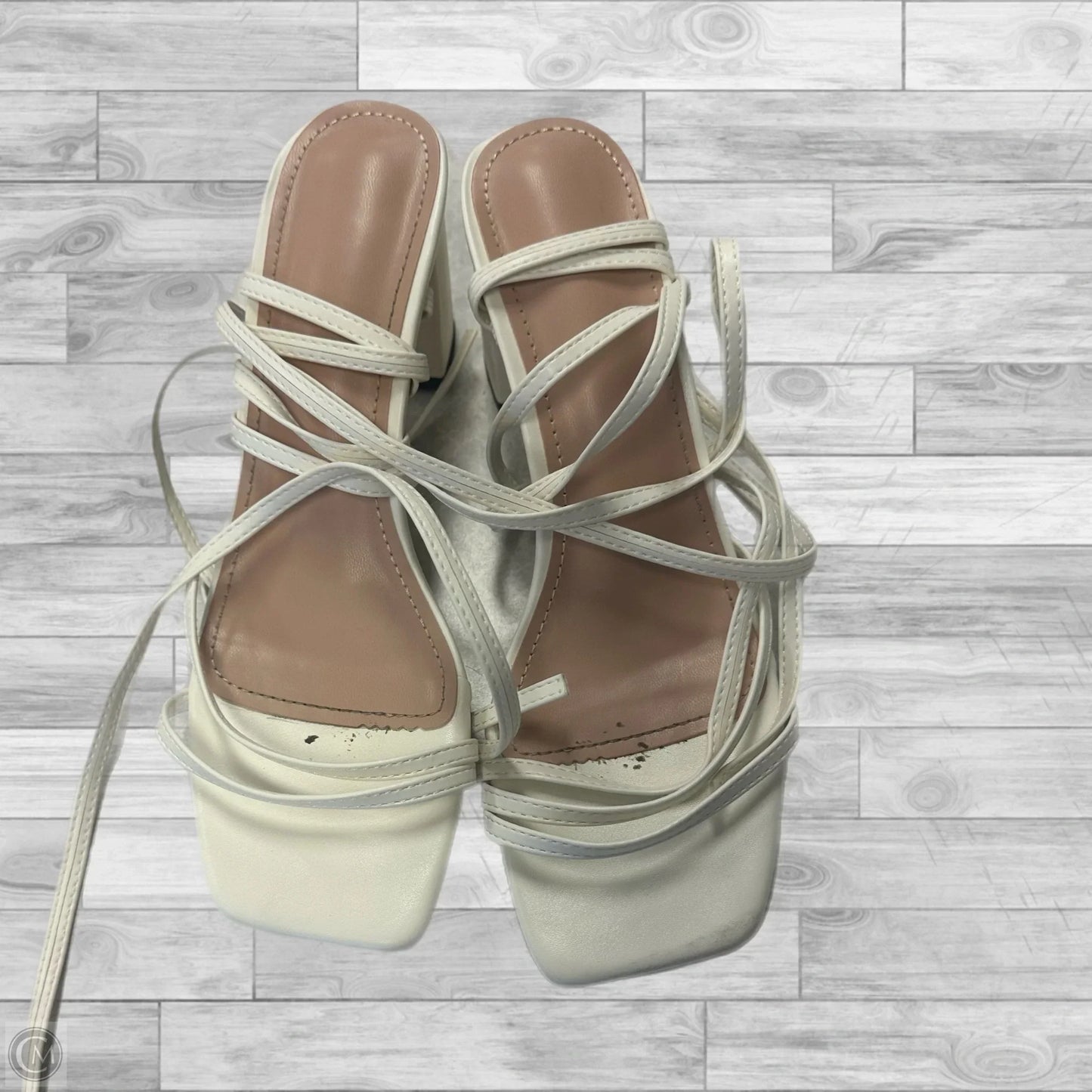 Shoes Heels Block By Clothes Mentor In White, Size: 8.5