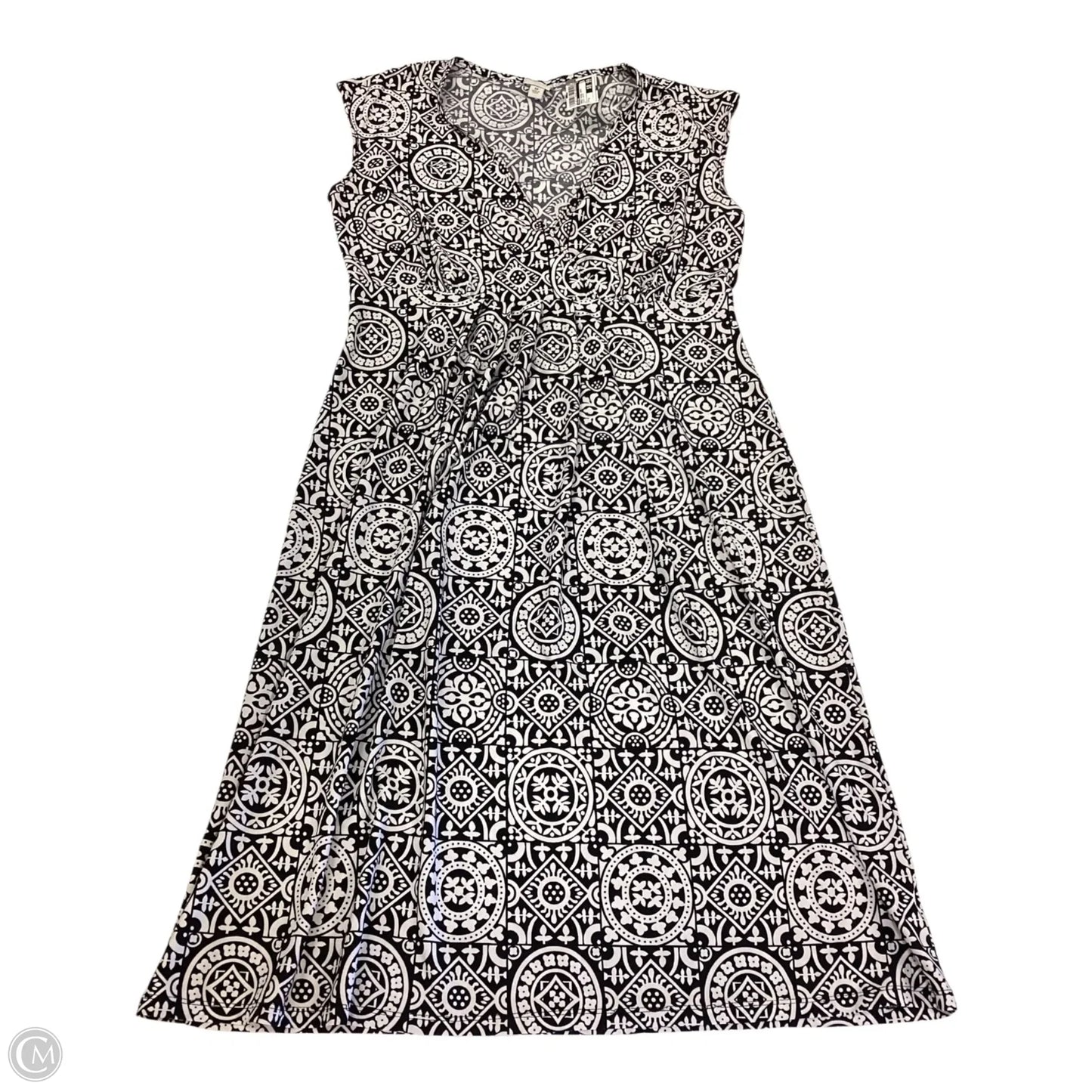 Dress Casual Short By Merona In Black & White, Size: M