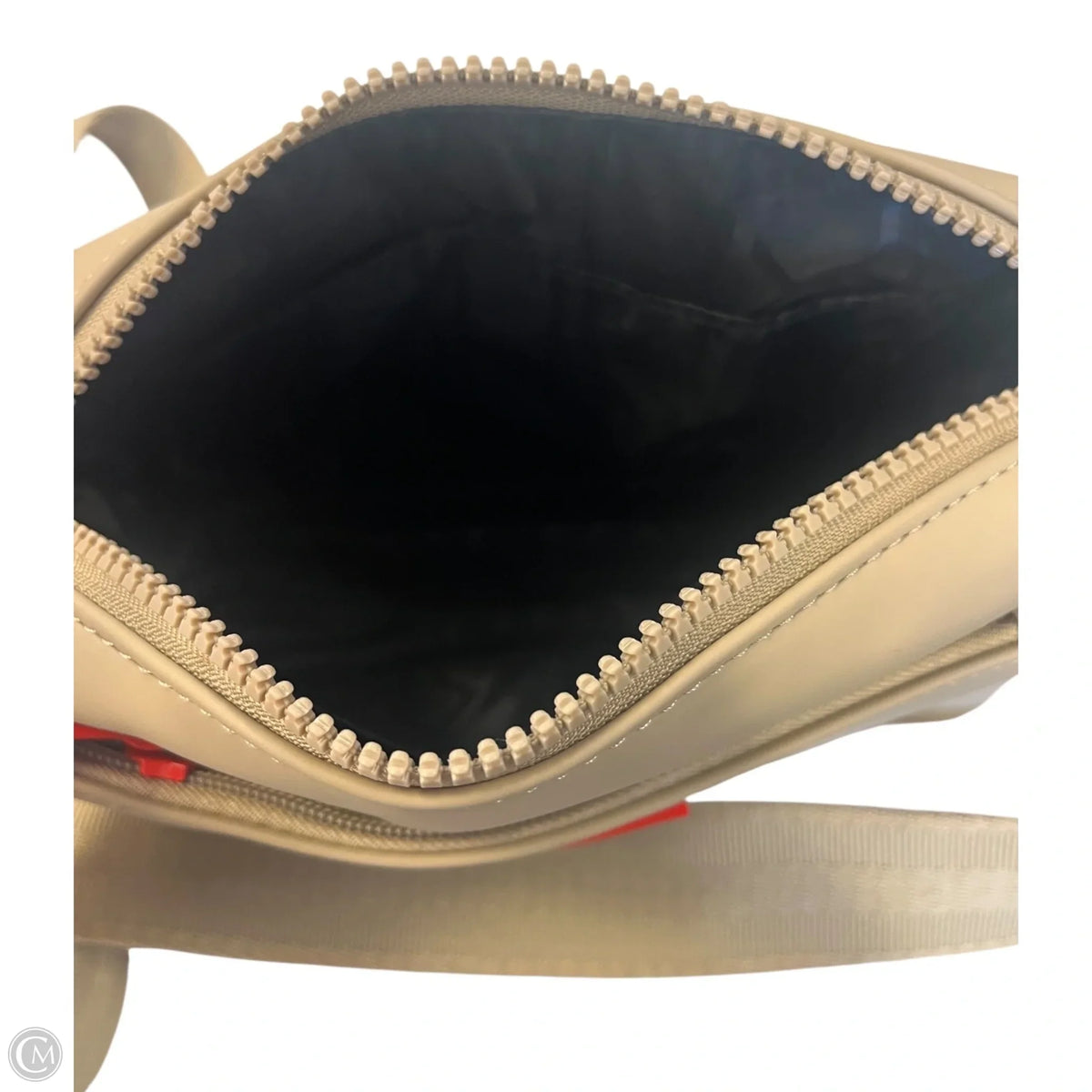 Crossbody Designer By Hunter, Size: Small