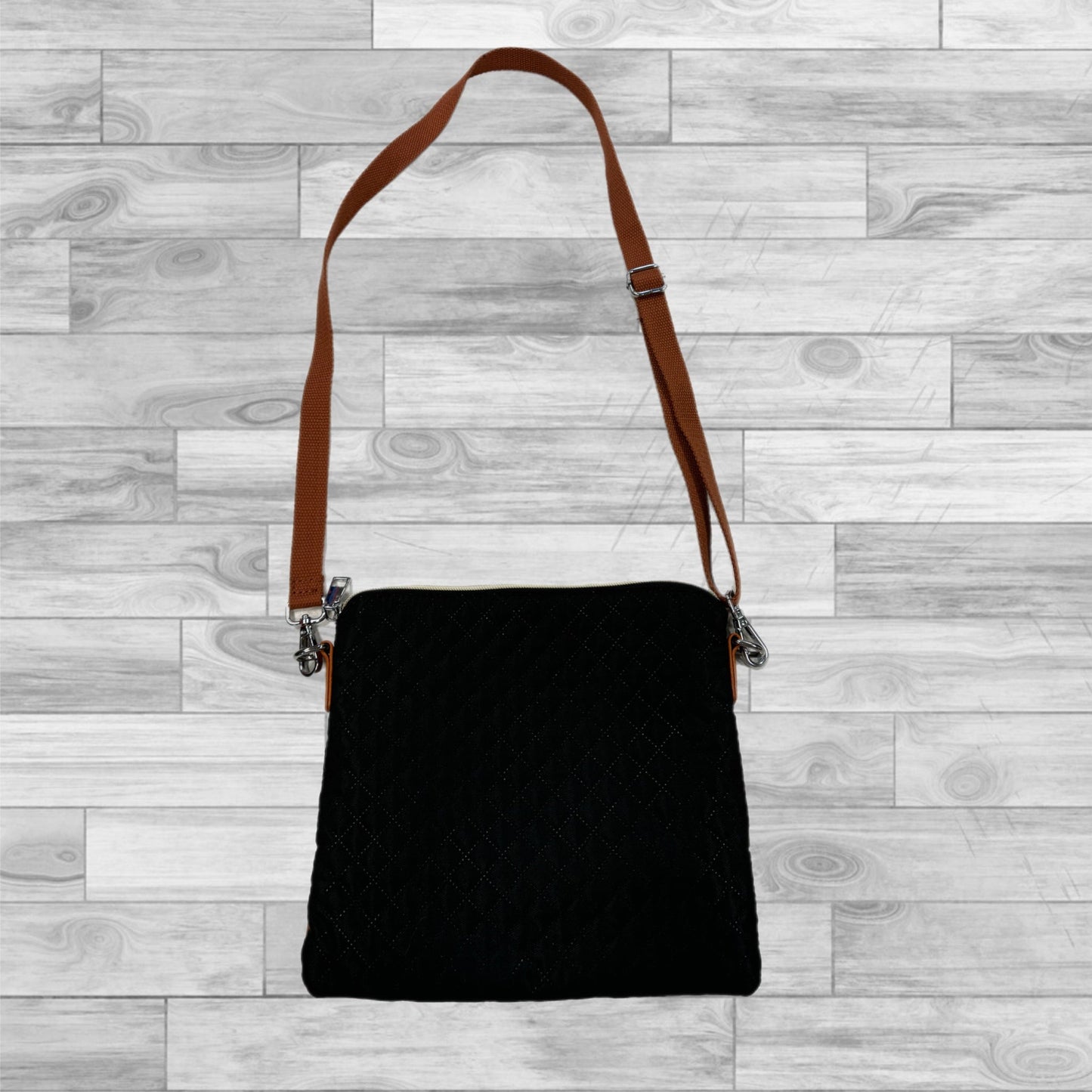 Crossbody By Clothes Mentor, Size: Small