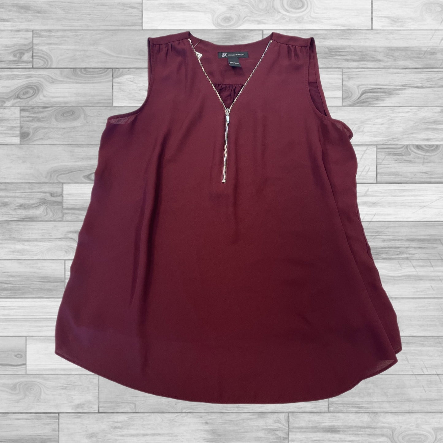 Top Sleeveless By Inc In Maroon, Size: M