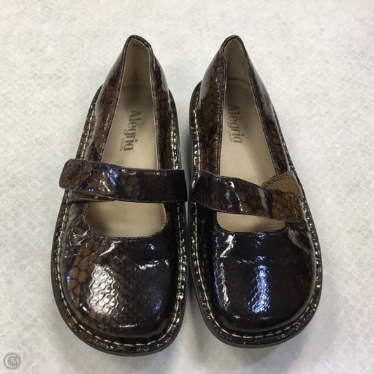 Shoes Flats By Alegria In Snakeskin Print, Size: 6.5