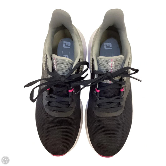 Shoes Athletic By Clothes Mentor In Black & Grey, Size: 7.5