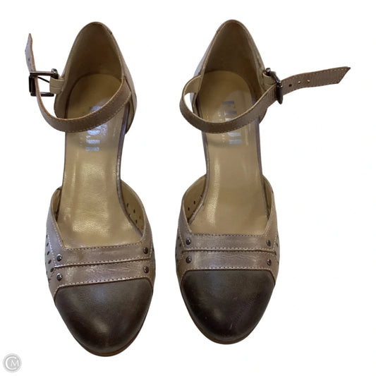 Shoes Heels Block By Clothes Mentor In Taupe, Size: 6.5