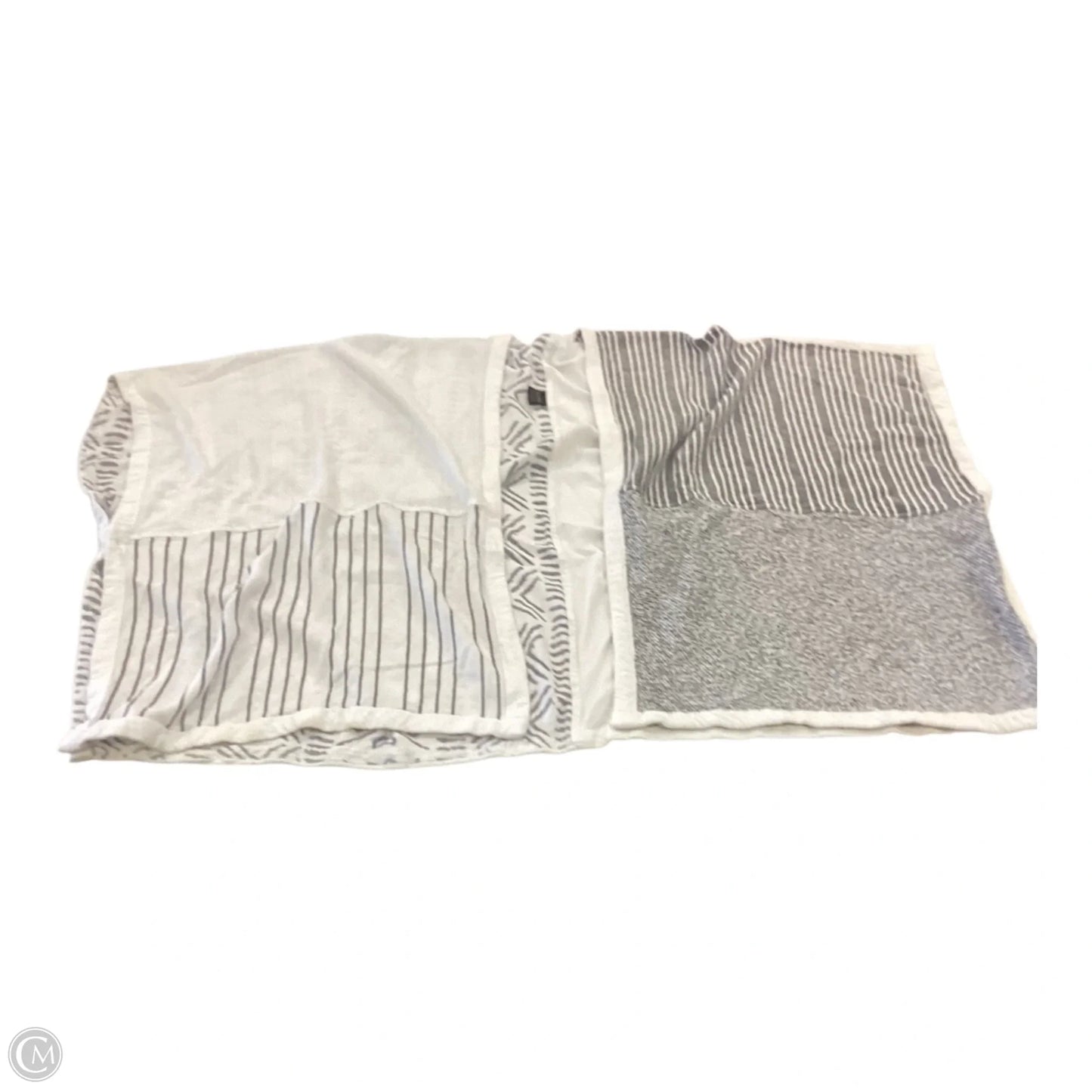 Kimono By Clothes Mentor In Black & White, Size: Osfm