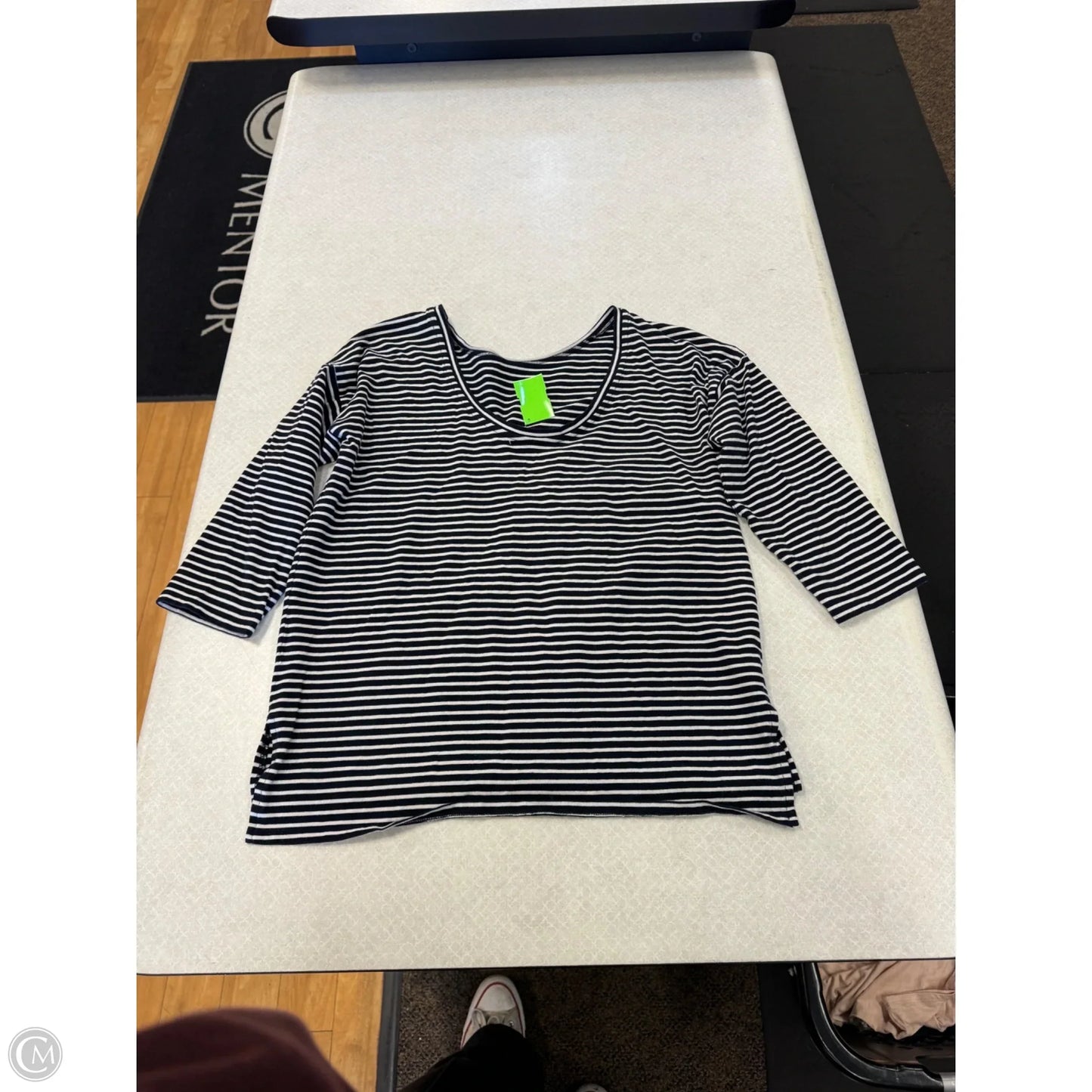 Top 3/4 Sleeve By Loft In Striped Pattern, Size: M