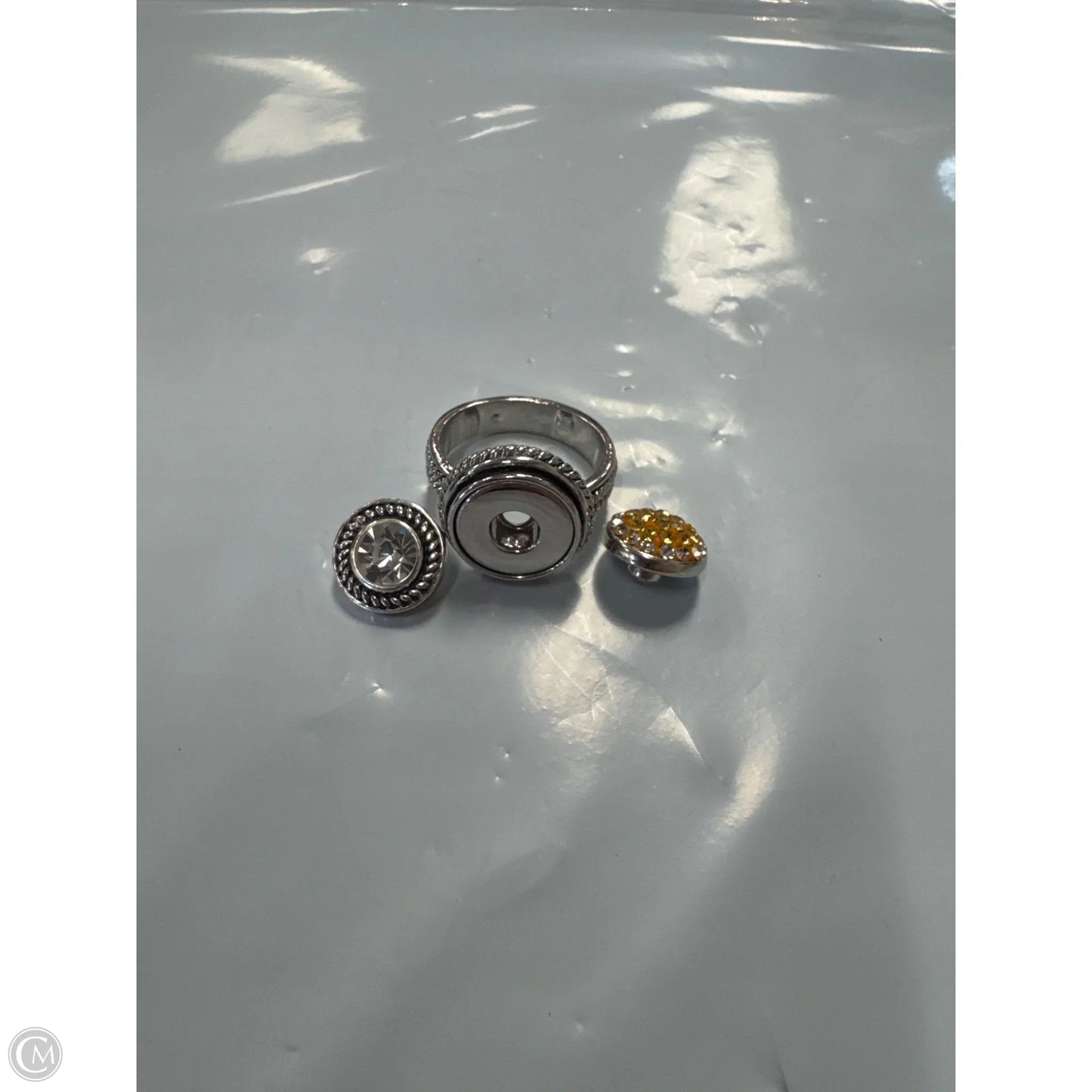 Ring Statement By Clothes Mentor, Size: 02 Piece Set