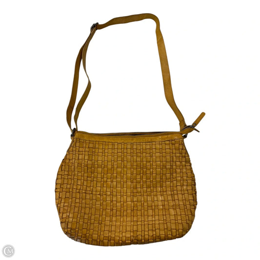 Crossbody By Clothes Mentor, Size: Medium