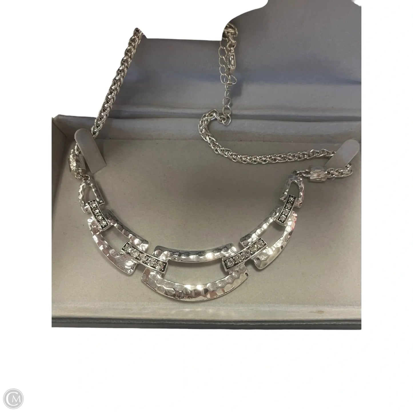 Necklace Chain By Clothes Mentor, Size: 1