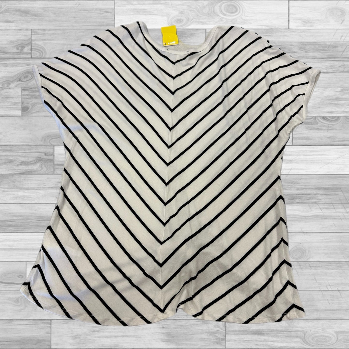 Top Short Sleeve By Karen Kane In Striped, Size: S