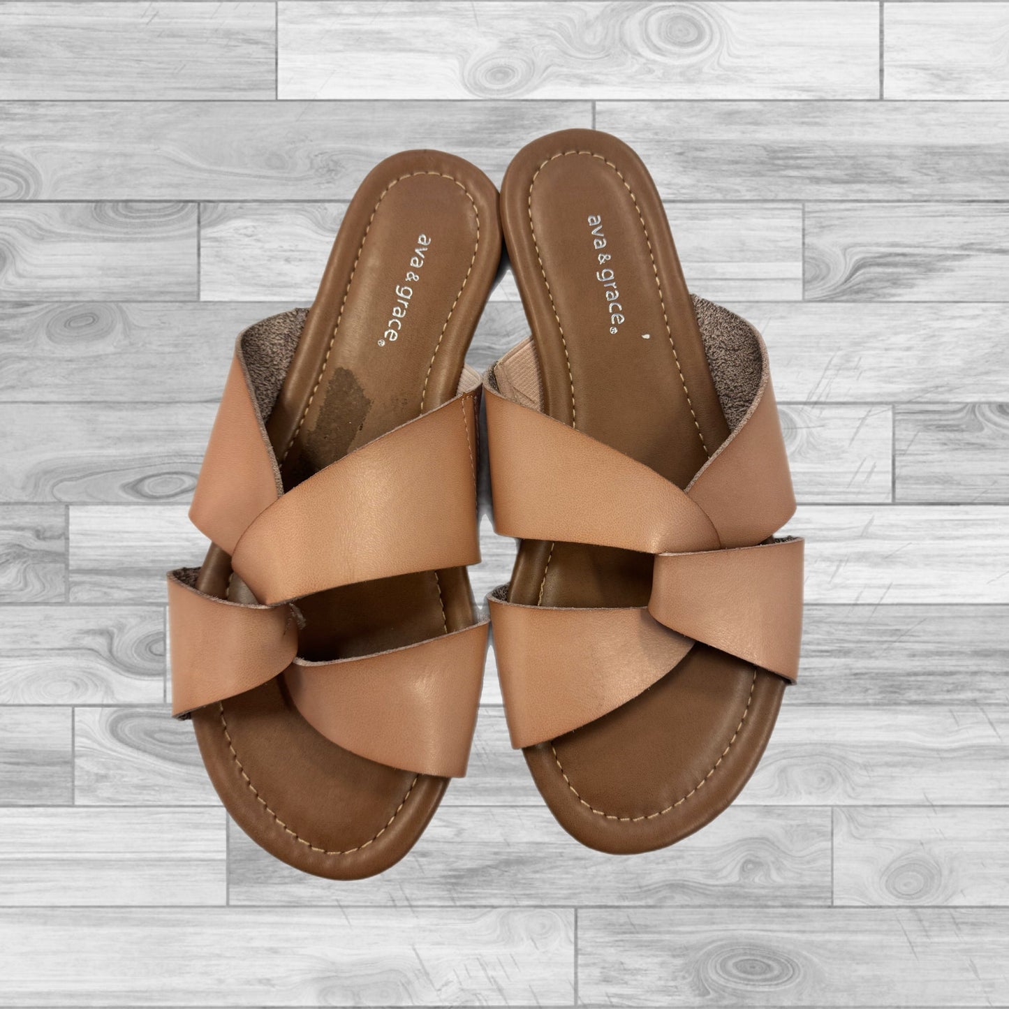 Tan Sandals Flats Clothes Mentor, Size 8