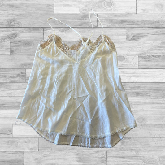 Tank Top By Elan In White, Size: L