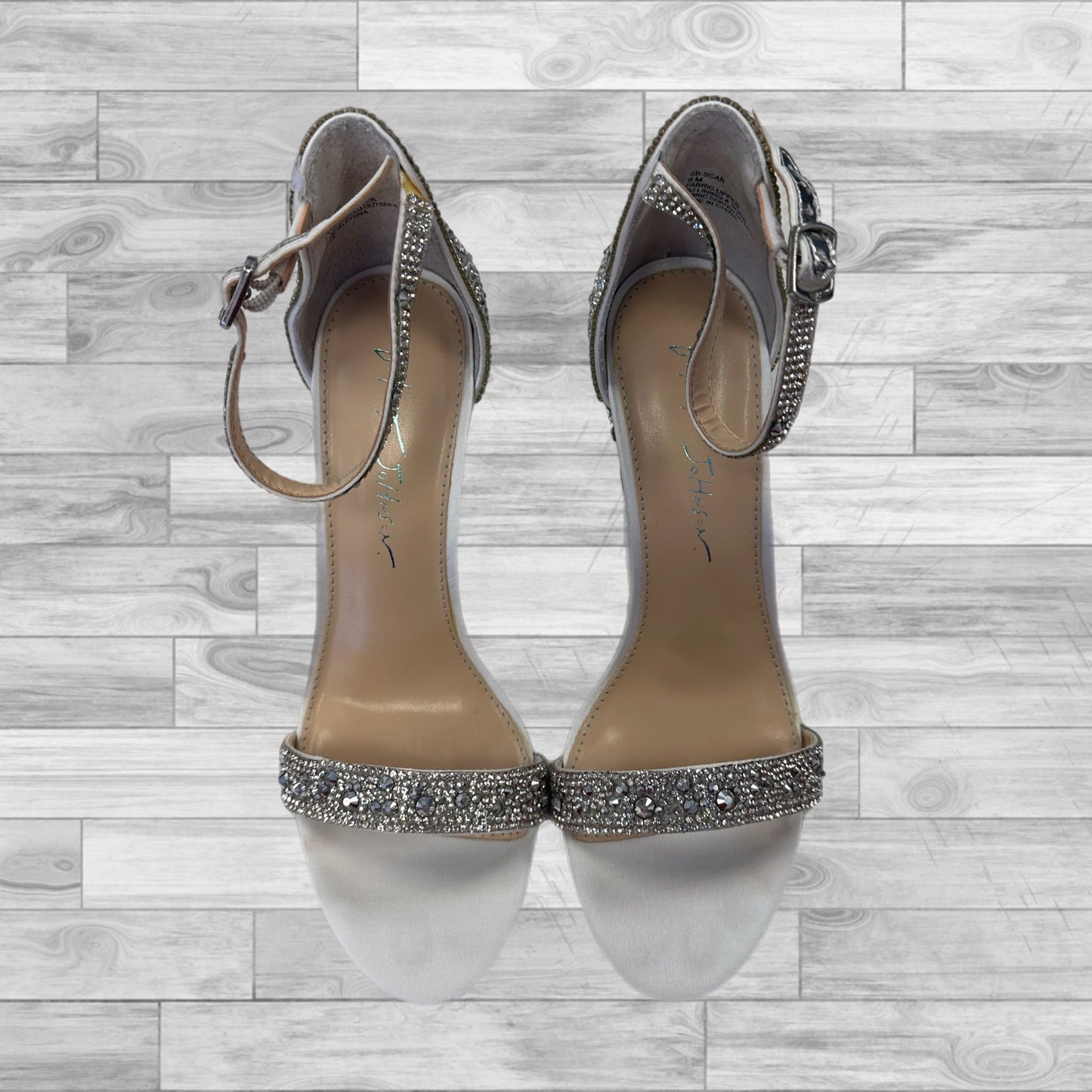 Silver & White Shoes Heels Kitten Betsey Johnson, Size 8