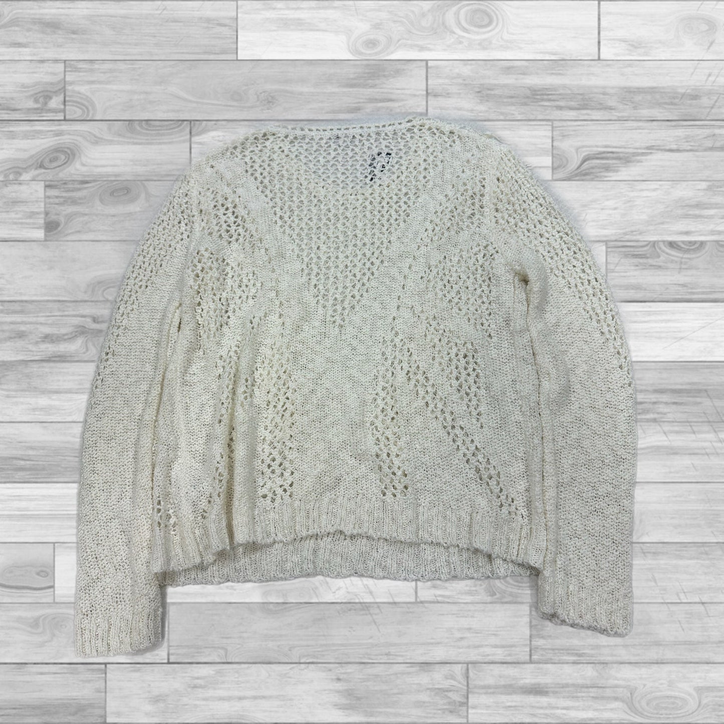 Sweater By Clothes Mentor In White, Size: M