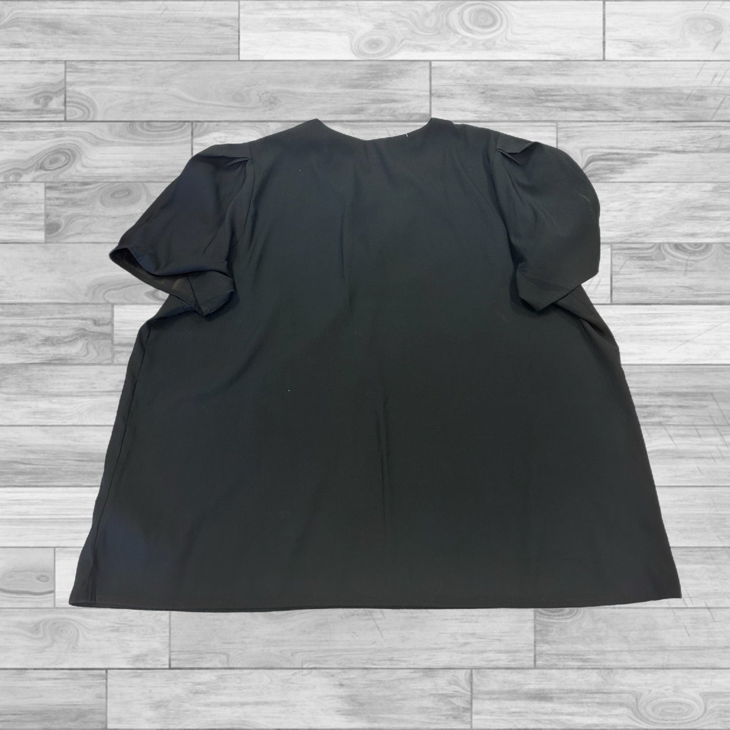 Top Short Sleeve By Express In Black, Size: Xl