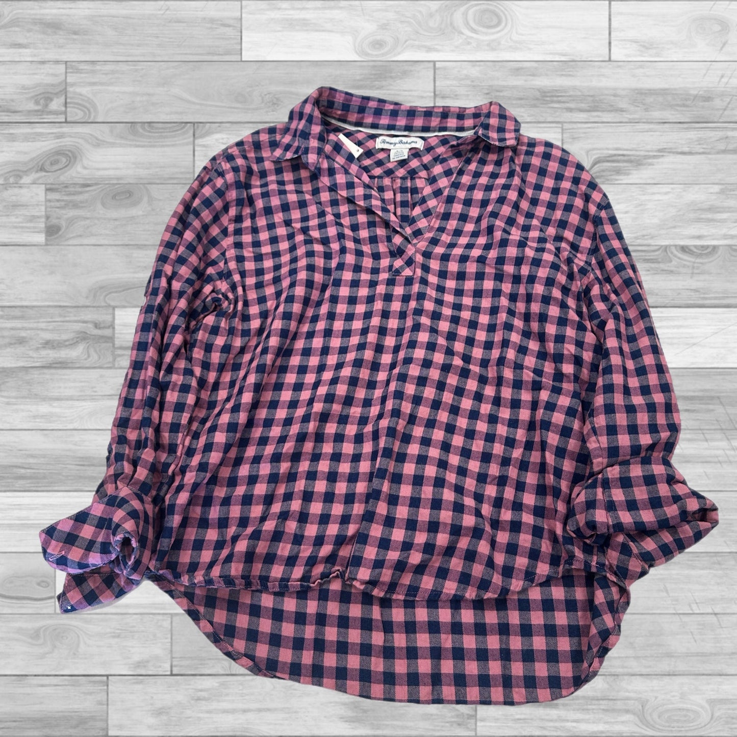 Top Long Sleeve By Tommy Bahama In Checkered Pattern, Size: S