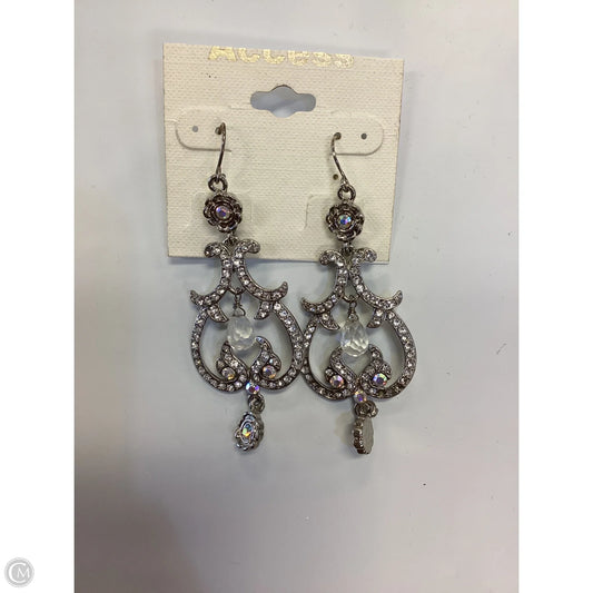 Earrings Dangle/drop By Clothes Mentor