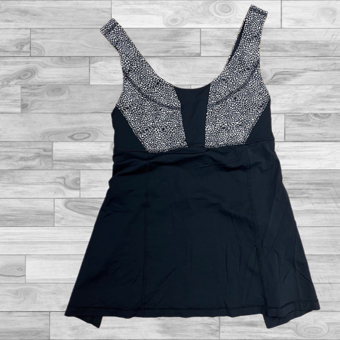 Top Sleeveless By Lululemon In Black, Size: 4