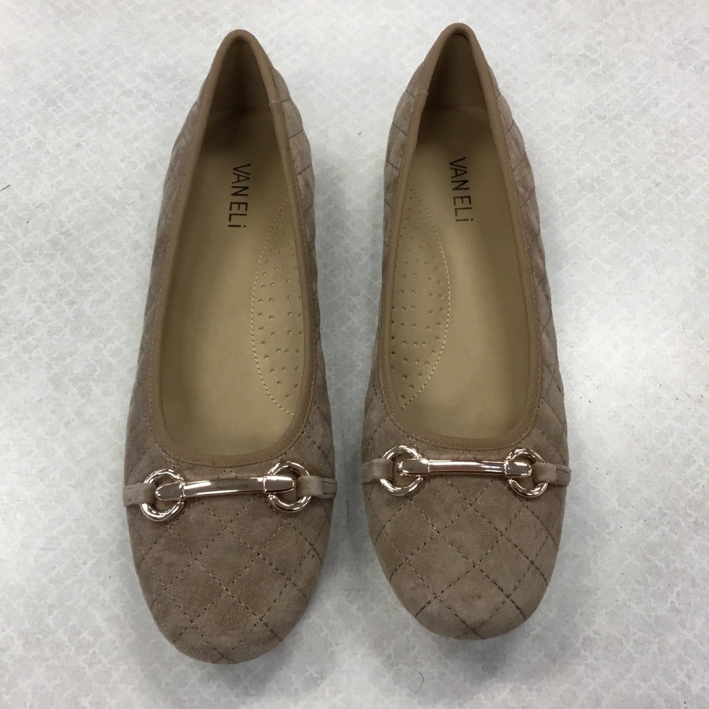 Shoes Flats By Vaneli In Tan, Size: 9.5