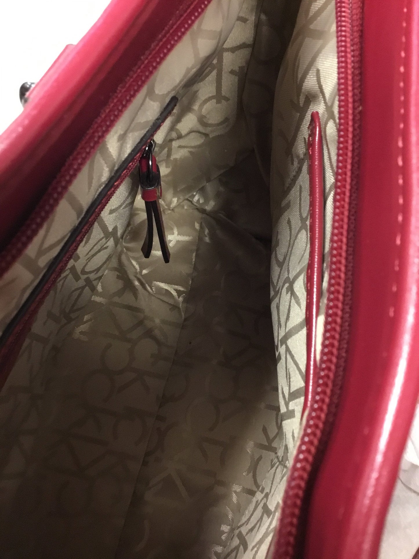 Handbag By Calvin Klein  Size: Medium