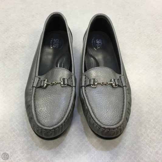 Shoes Flats By Sas In Silver, Size: 10