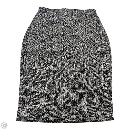 Skirt Mini & Short By Express In Black & White, Size: S