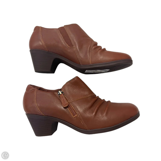 Shoes Heels Block By Clarks In Brown, Size: 10