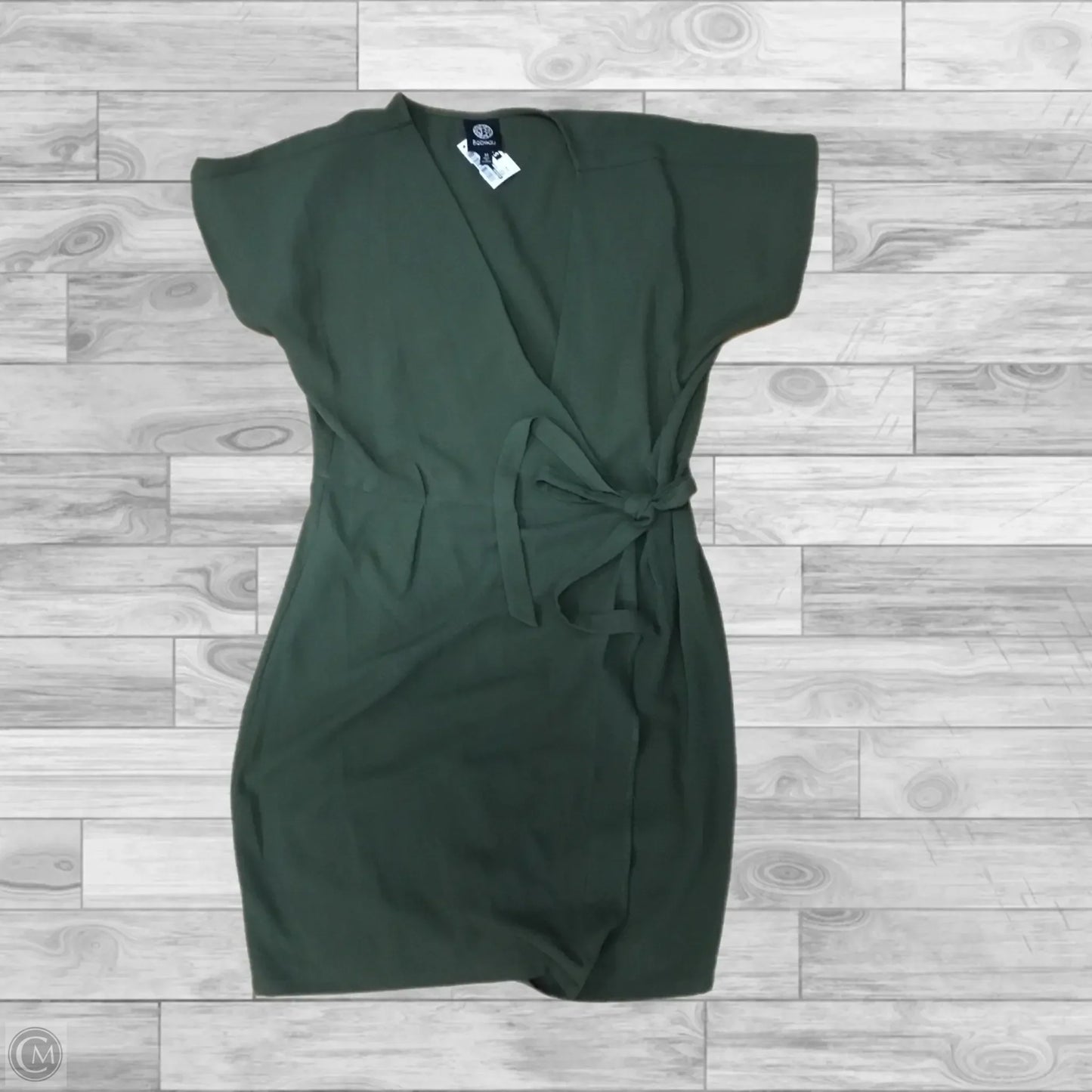 Dress Casual Short By Bobeau In Green, Size: M