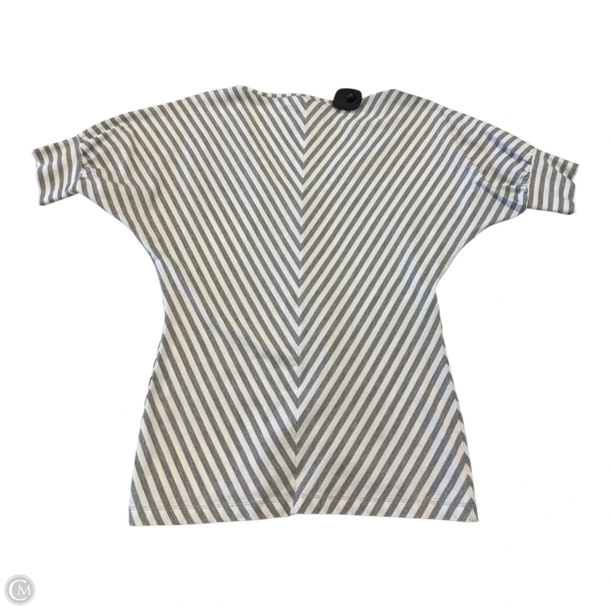 Top Short Sleeve By Clothes Mentor In Grey, Size: S