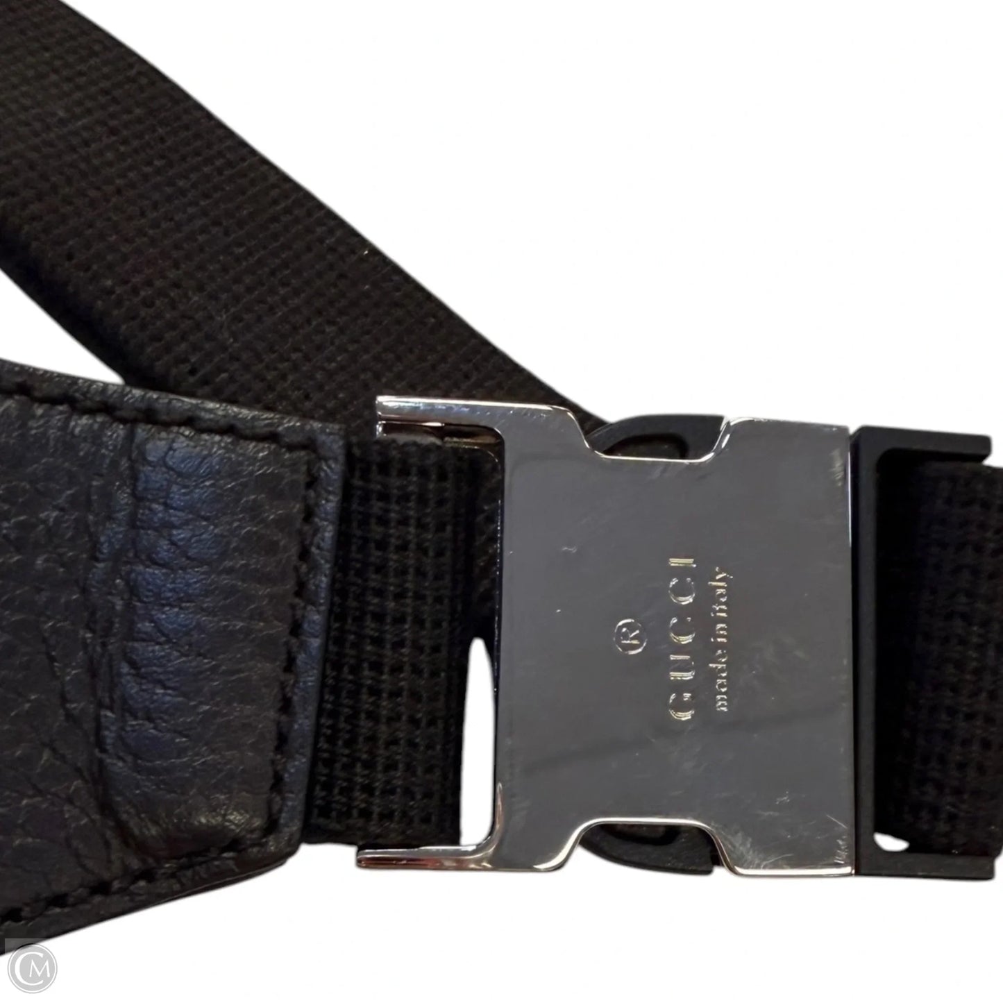 Handbag Luxury Designer By Gucci, Size: Small