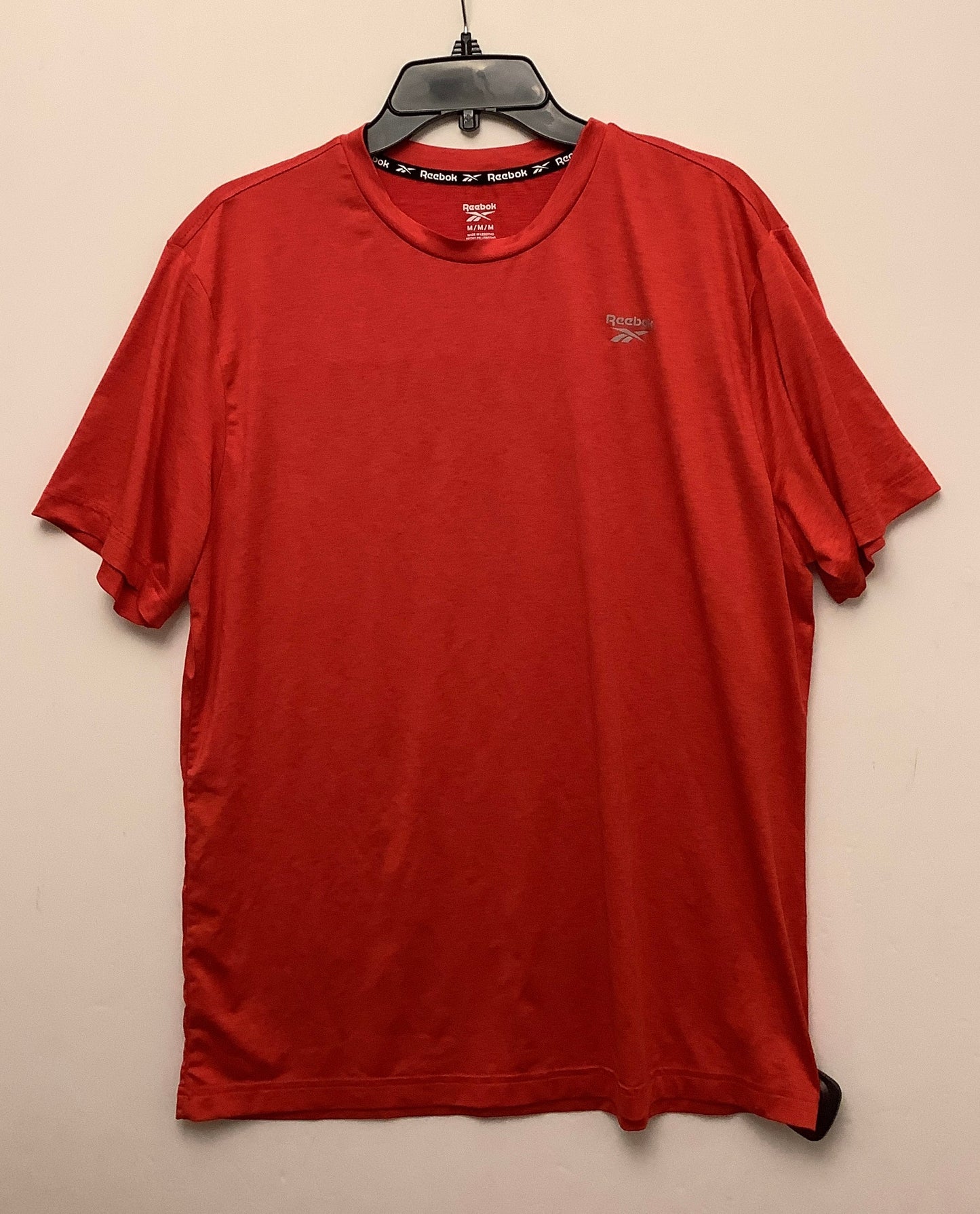 Top Short Sleeve By Reebok In Red, Size: M