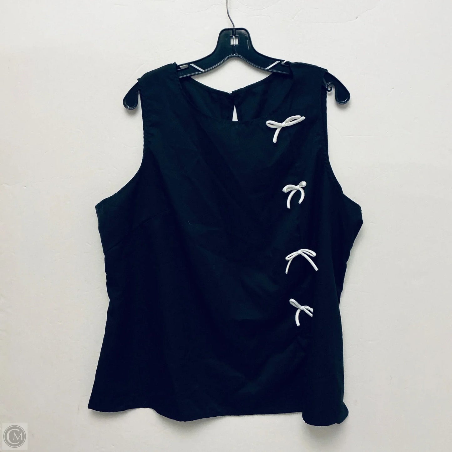 Top Sleeveless Basic By Shein In Black, Size: 2x