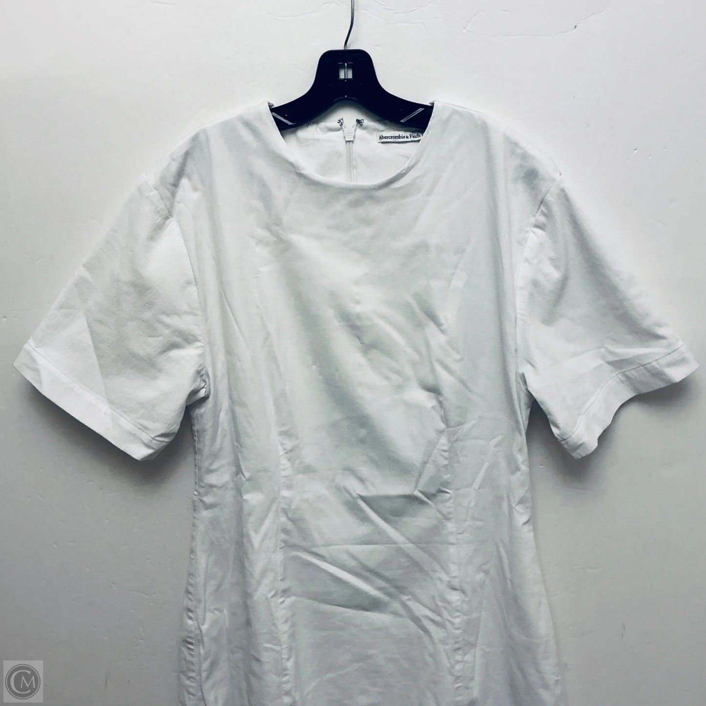 Dress Casual Short By Abercrombie And Fitch In White, Size: L