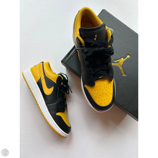 Shoes Luxury Designer By Jordan In Yellow, Size: 7.5