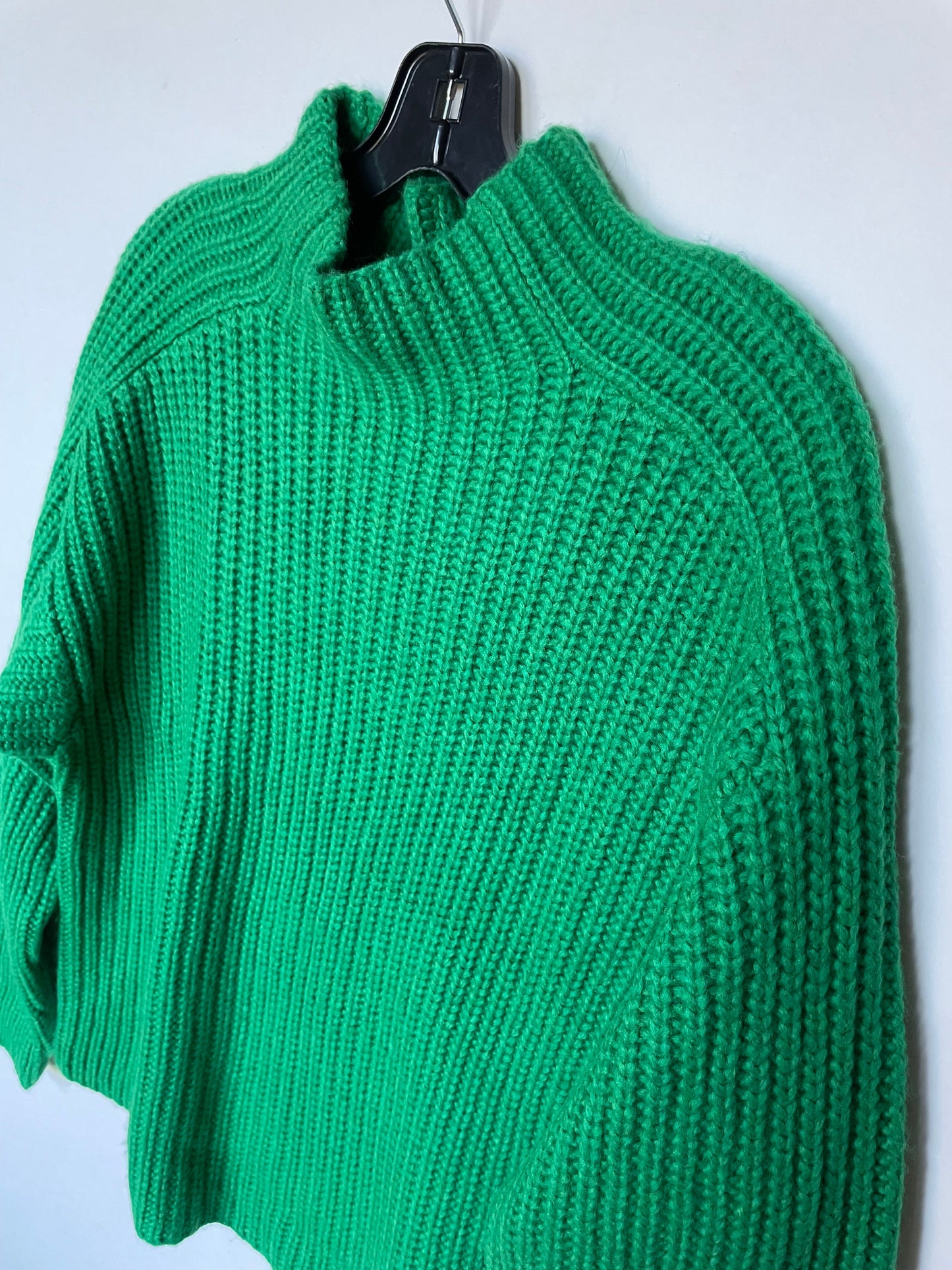 Sweater By Ann Taylor In Green, Size: L