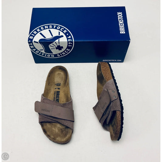 Sandals Flats By Birkenstock In Brown, Size: 6