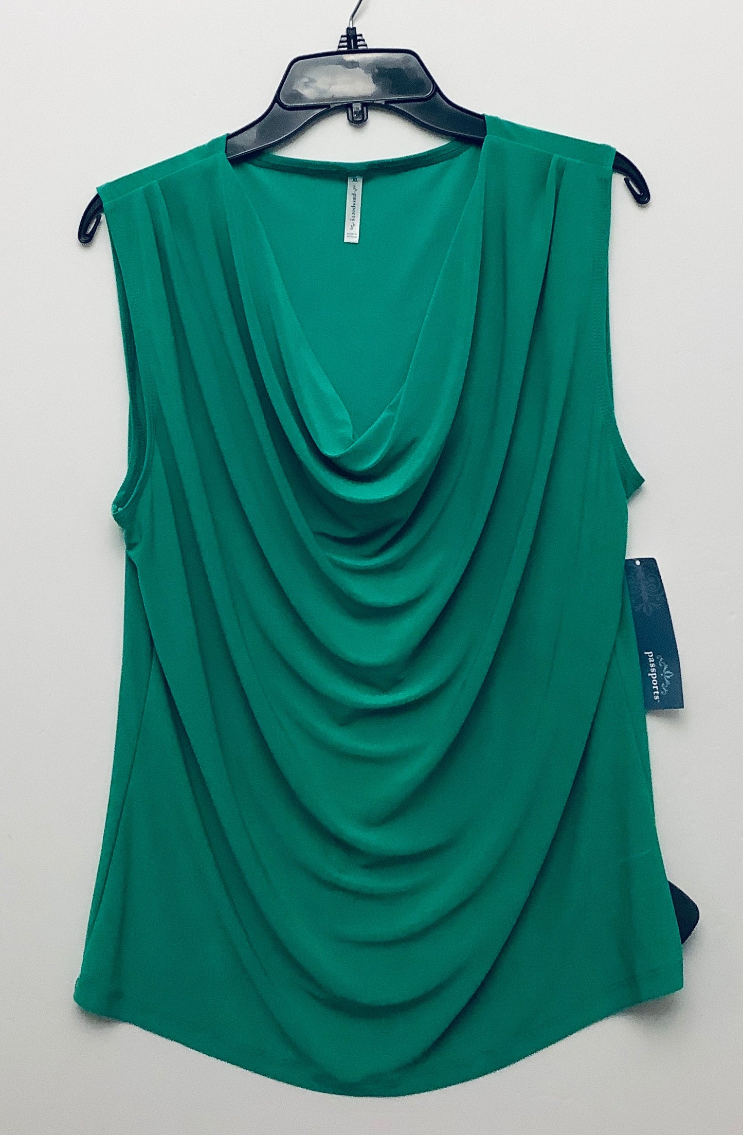 Top Sleeveless By Passport In Green, Size: Xl