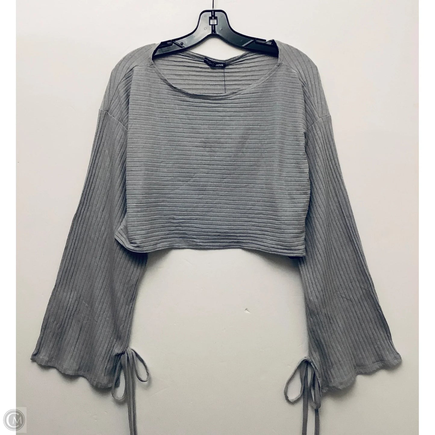 Top Long Sleeve By Fashion Nova In Grey, Size: L