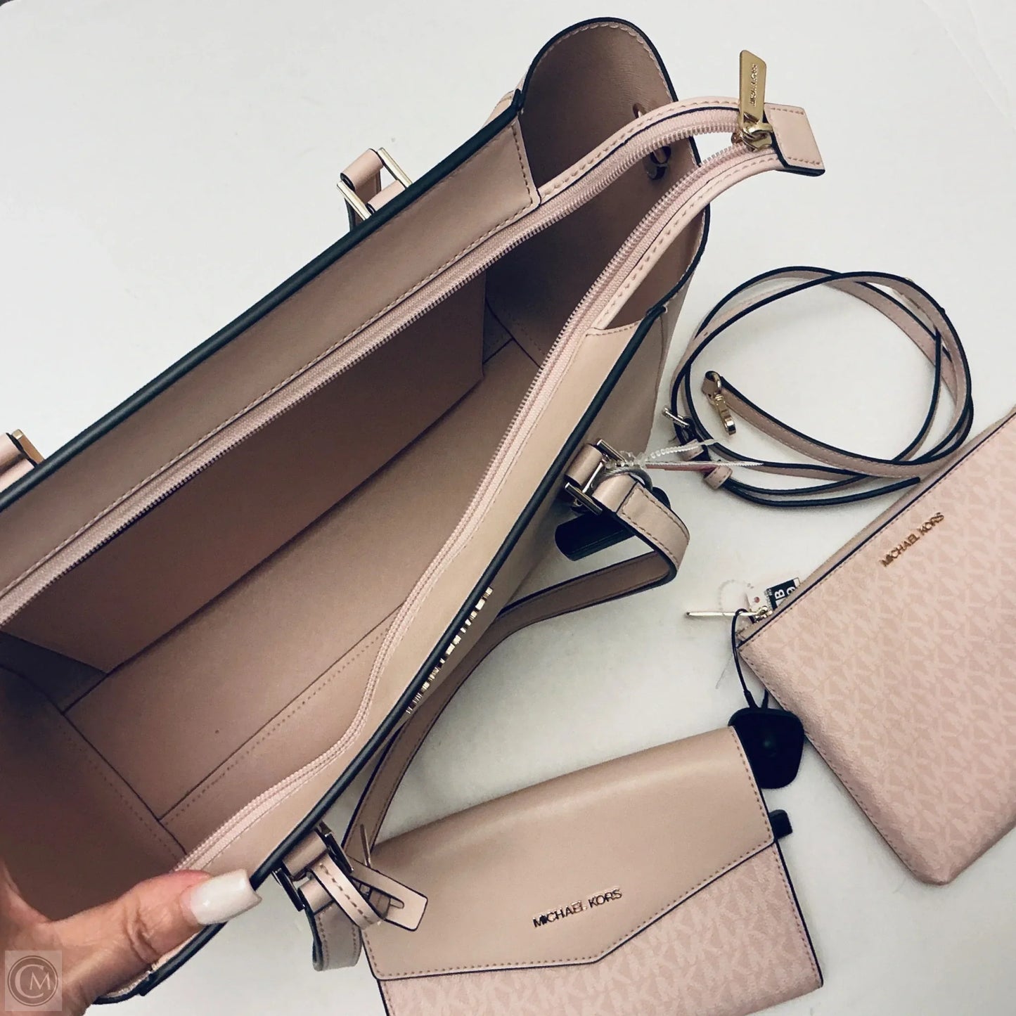 Handbag Designer By Michael Kors, Size: Large