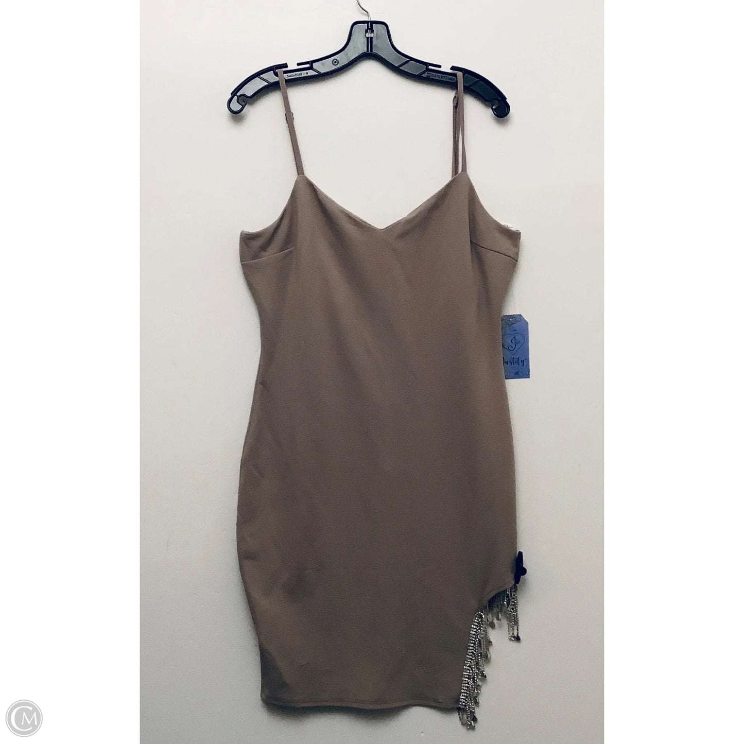 Dress Casual Short By Clothes Mentor In Beige, Size: Xl