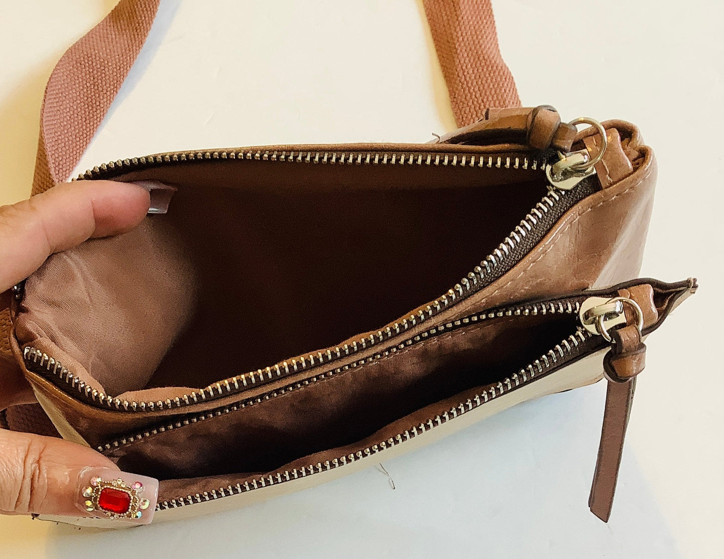 Handbag By Clothes Mentor, Size: Small