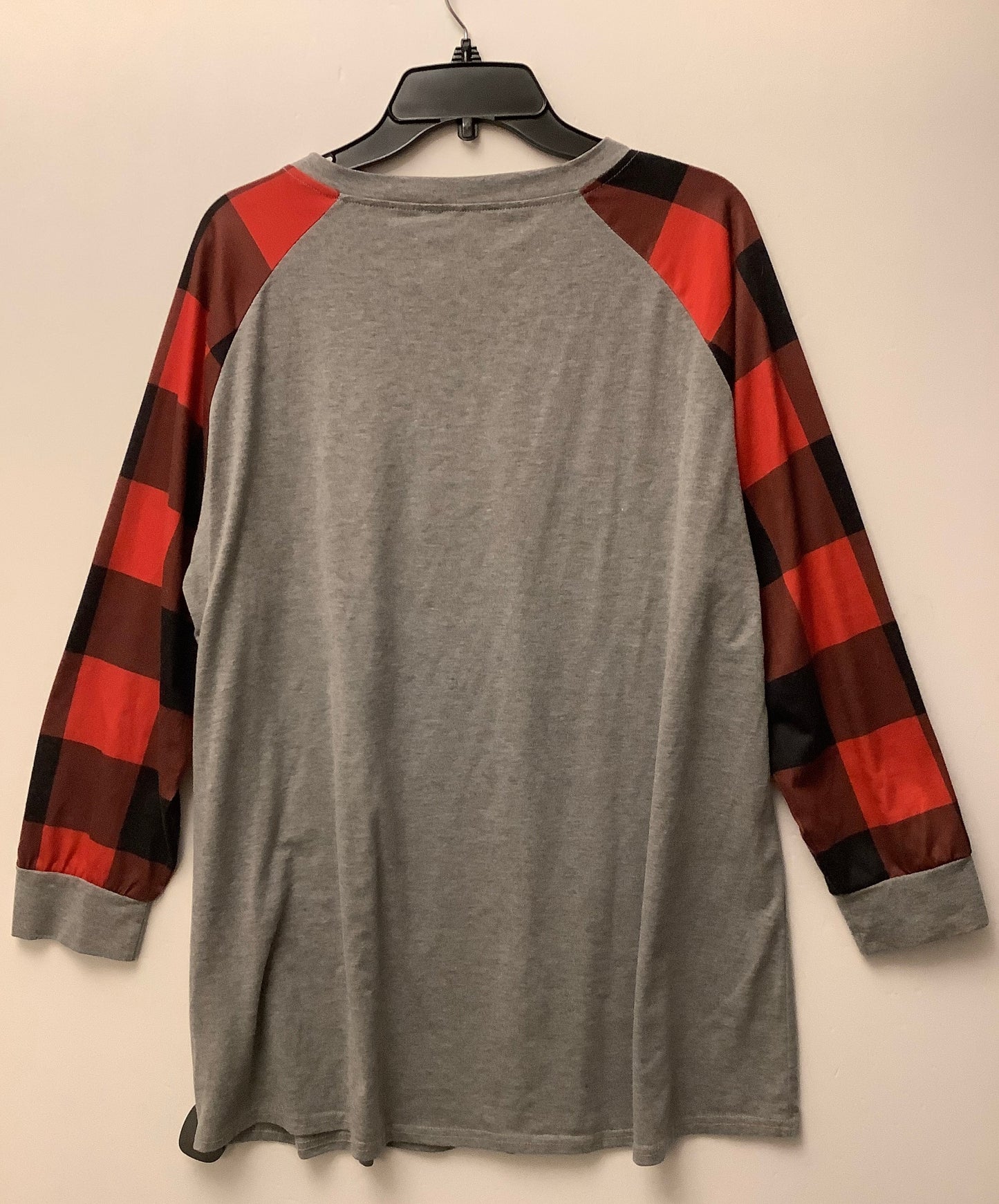 Top Long Sleeve By Clothes Mentor In Grey & Red, Size: Xl