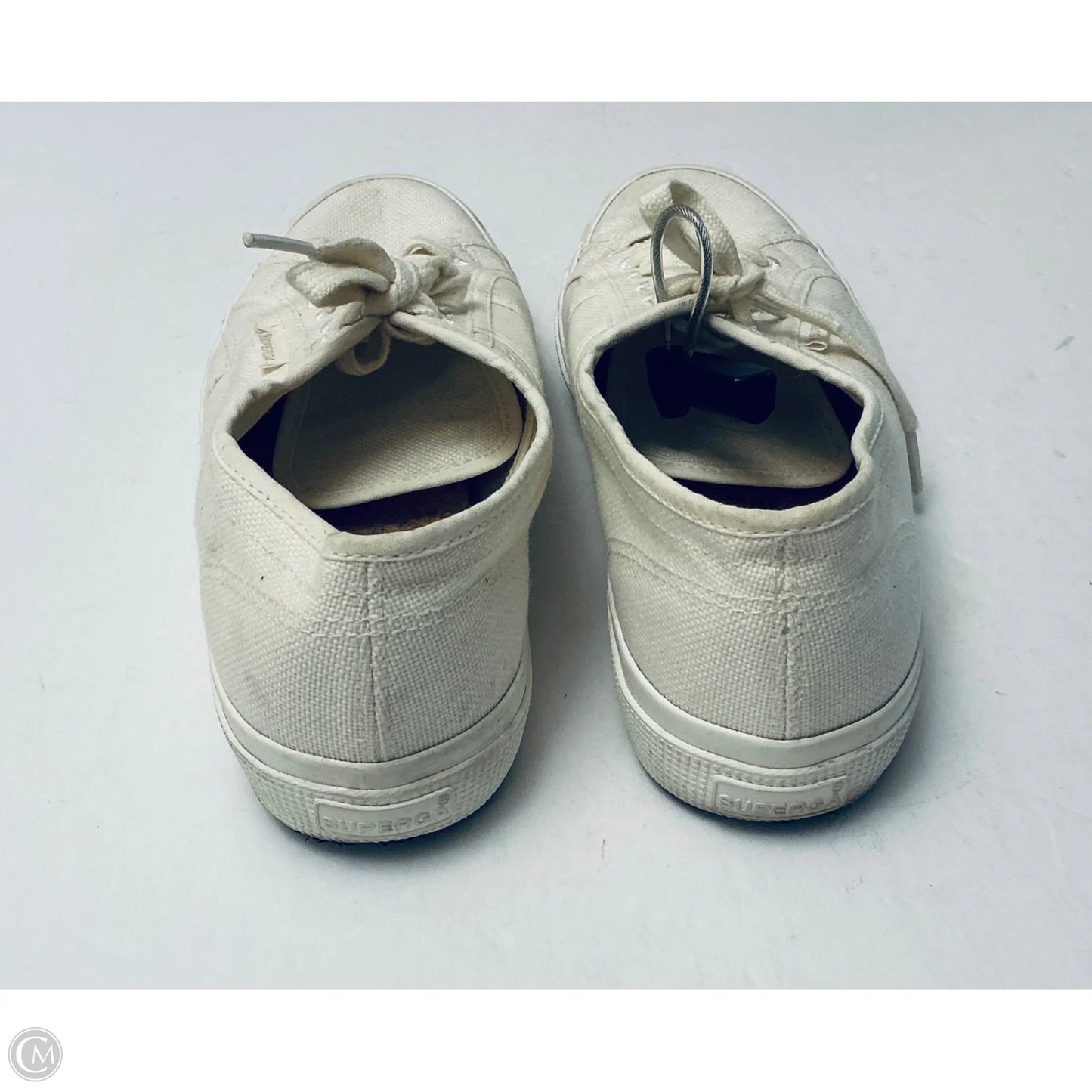 Shoes Sneakers By Clothes Mentor In White, Size: 6